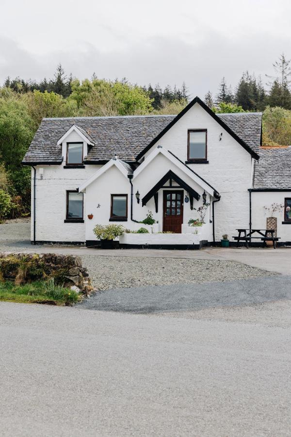 At Port Nan Gael
